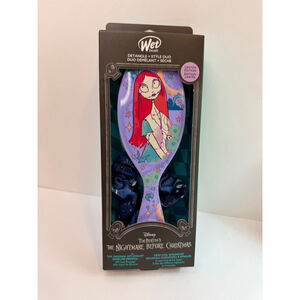 Disney Tim Burton’s The Nightmare Before Christmas Wet Brush Set